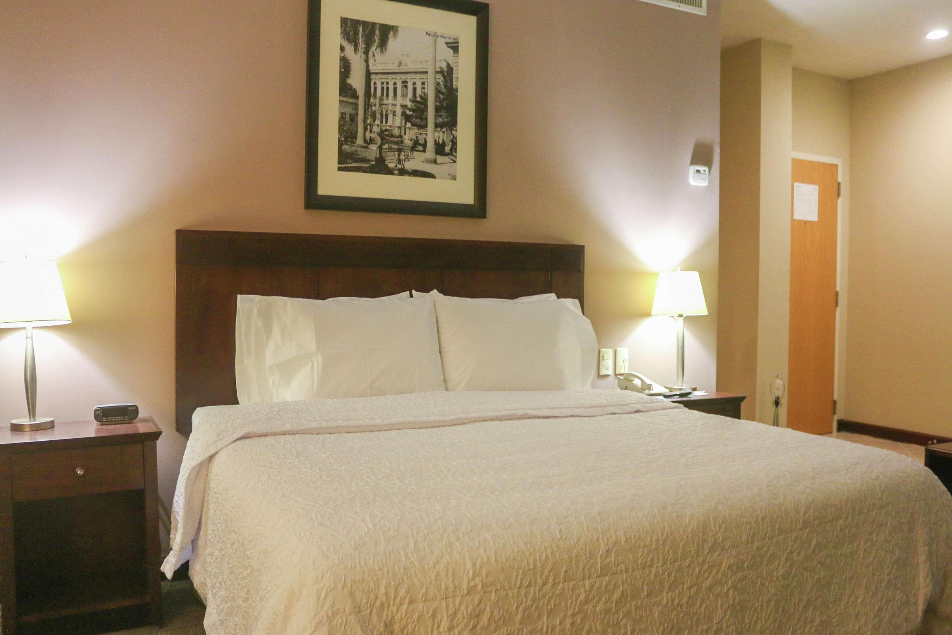 Hampton Inn Tampico Zona Dorada Екстериор снимка