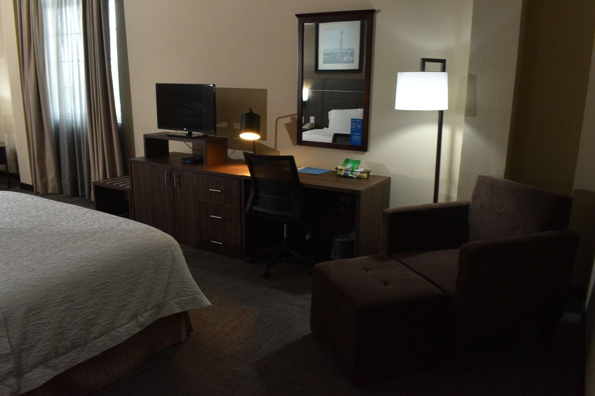 Hampton Inn Tampico Zona Dorada Екстериор снимка