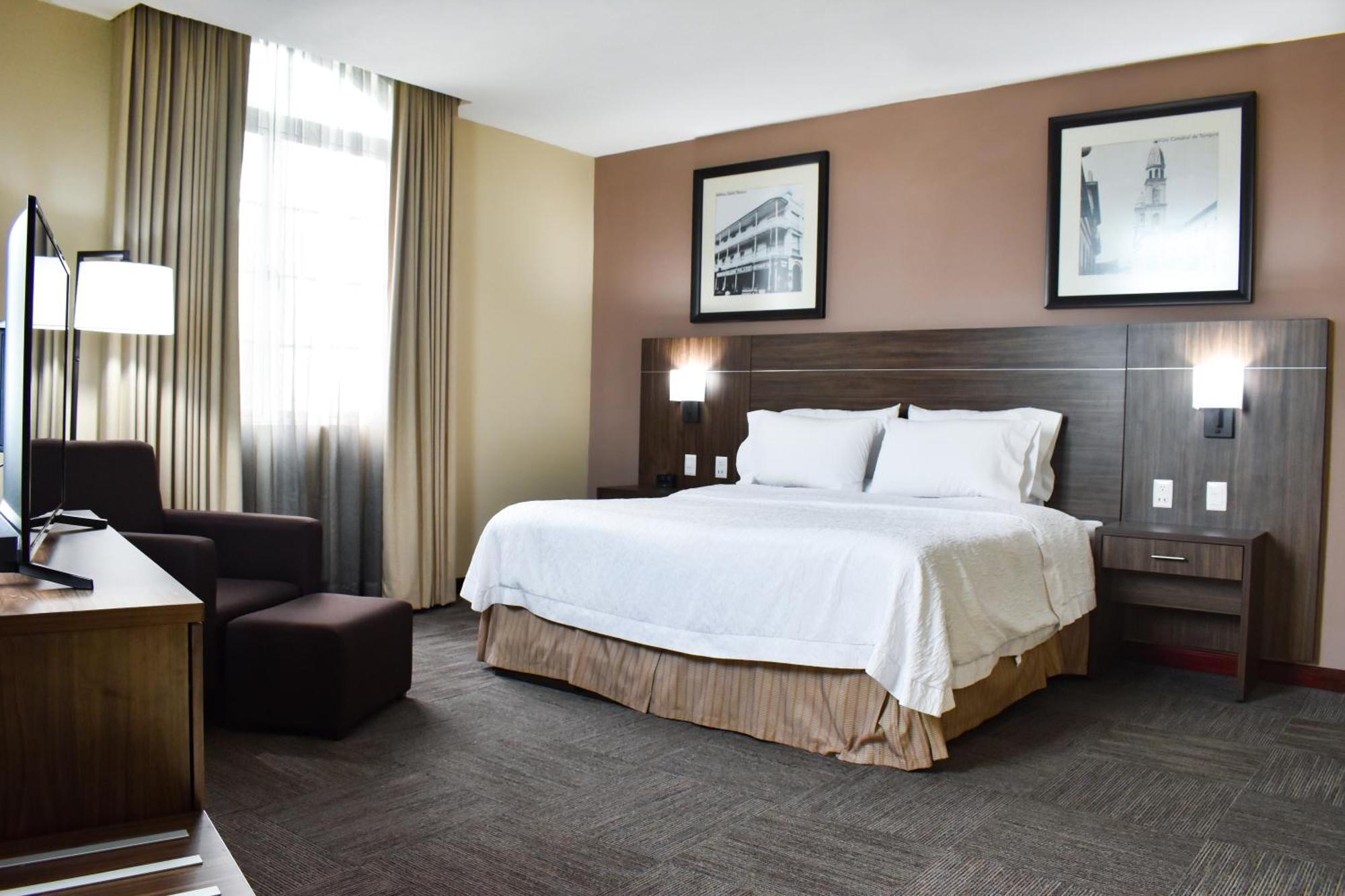 Hampton Inn Tampico Zona Dorada Екстериор снимка